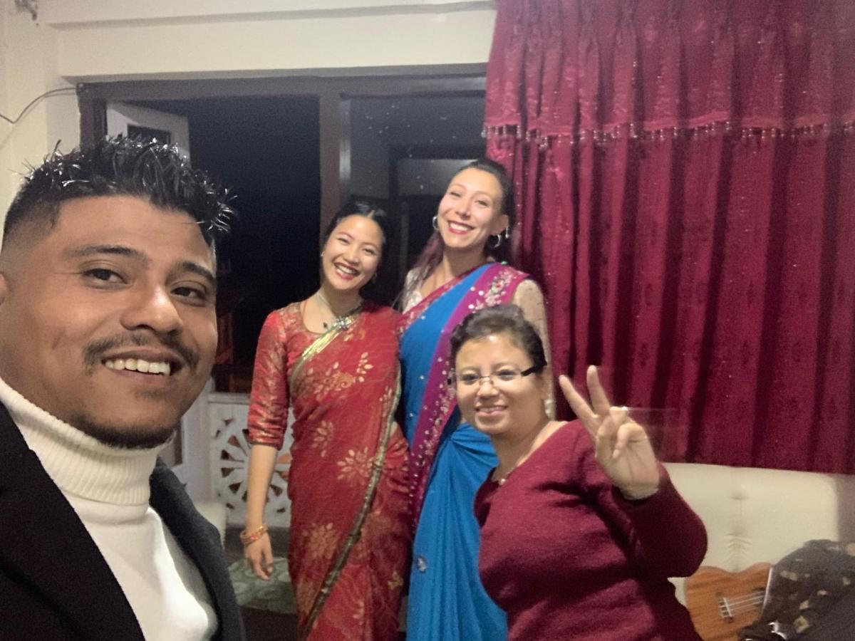 Laxmi Homestay With Main Square View บักตะปูร์ ภายนอก รูปภาพ