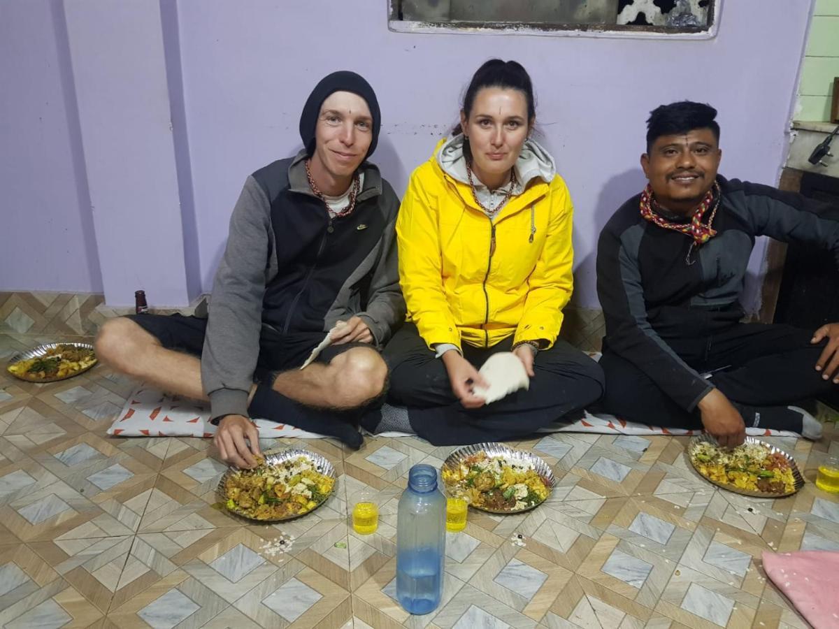 Laxmi Homestay With Main Square View บักตะปูร์ ภายนอก รูปภาพ