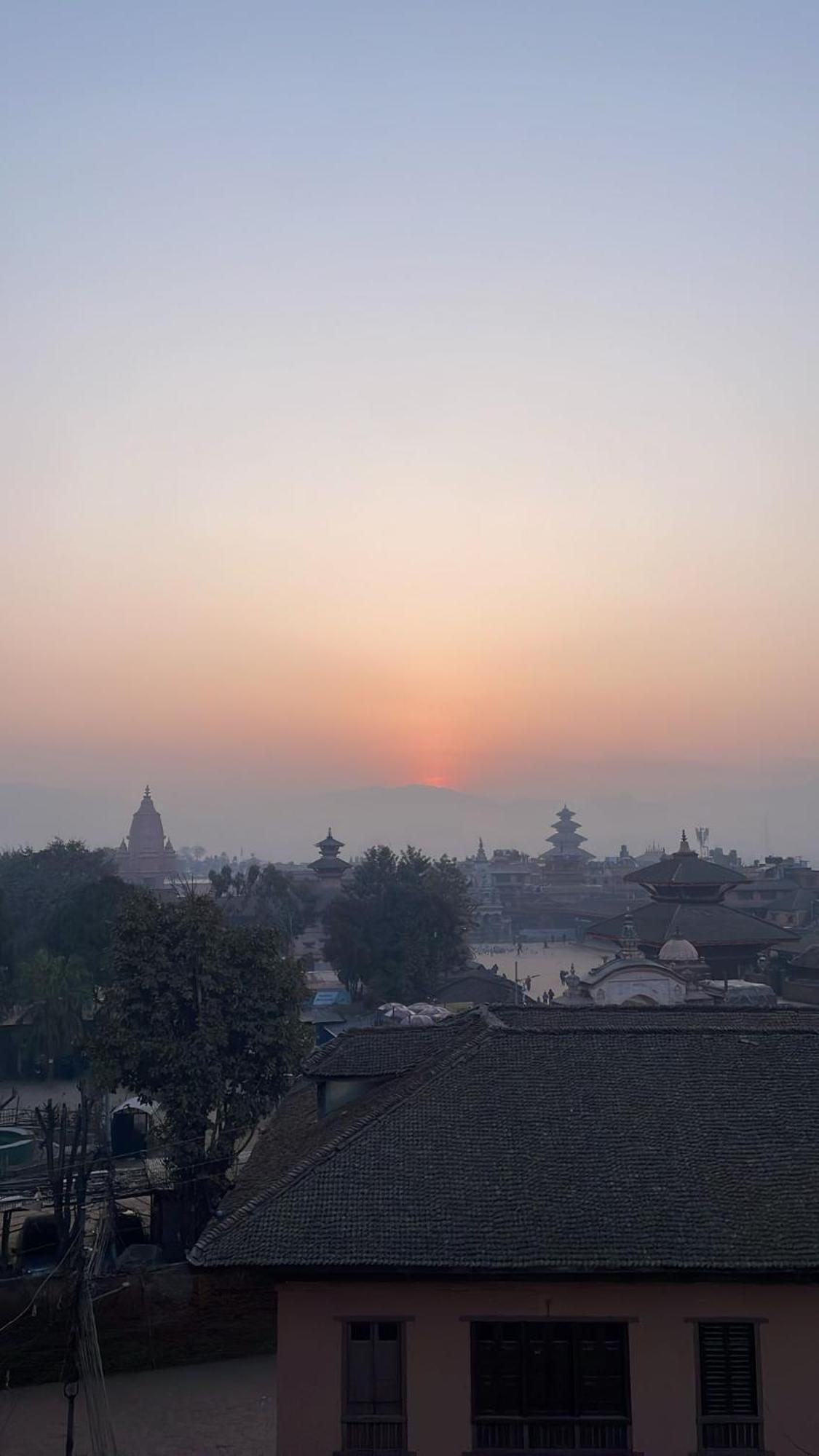 Laxmi Homestay With Main Square View บักตะปูร์ ภายนอก รูปภาพ